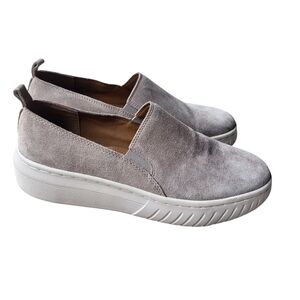 Sofft Women's Potina Slip on Sneaker Size 9.5 Suede Leather Taupe Pre-owned